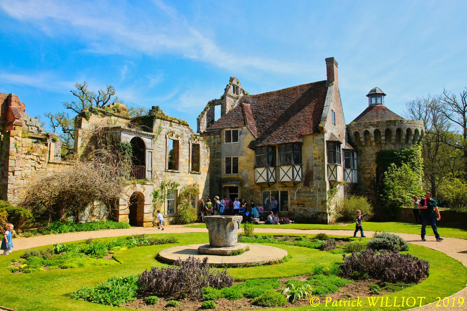 Lamberhurst - Scotney Castle